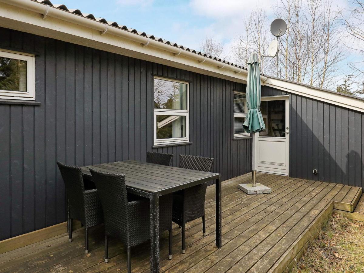 Three-Bedroom Holiday Home In Vaeggerlose 6 Bøtø By 외부 사진